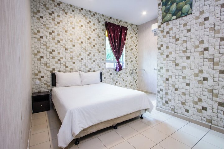 Room 5 of 39