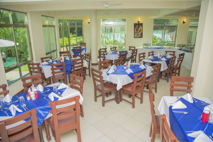 Dining 14 of 20