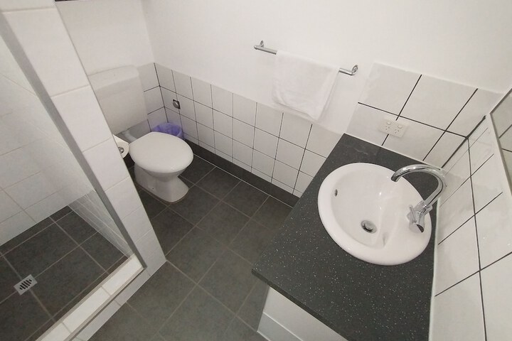 Room 85 of 109