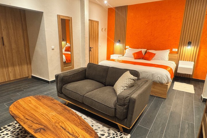 Room 18 of 46