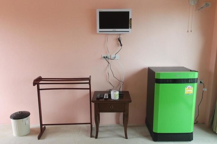 Room 13 of 19
