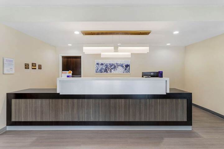 Hotel Interior 3 of 28