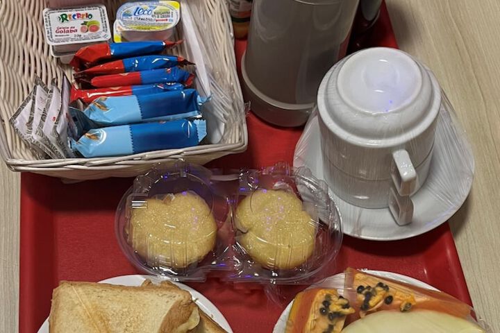 Breakfast/Coffee Service 110 of 114