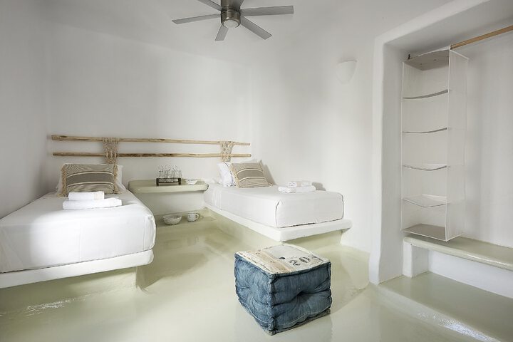 Room 19 of 254