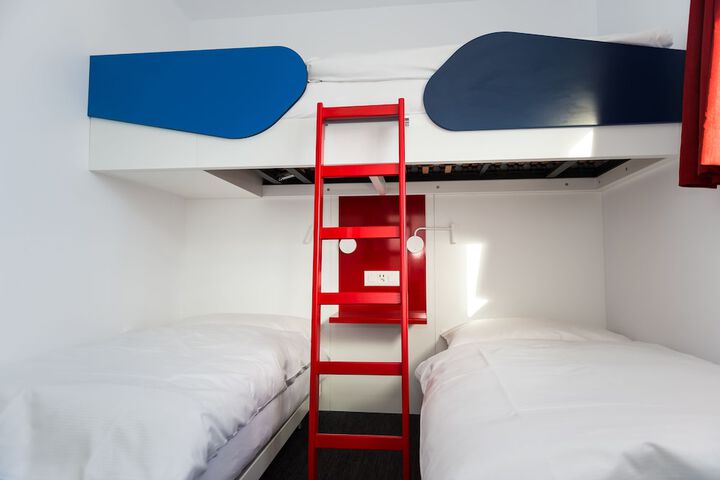 Room 11 of 55