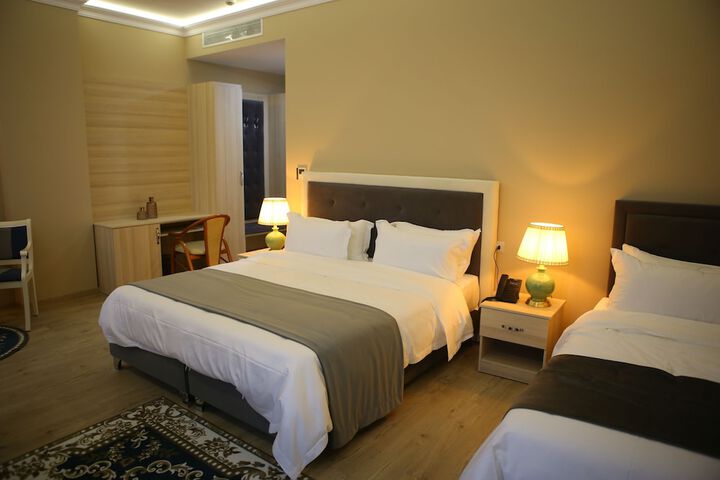 Room 35 of 139