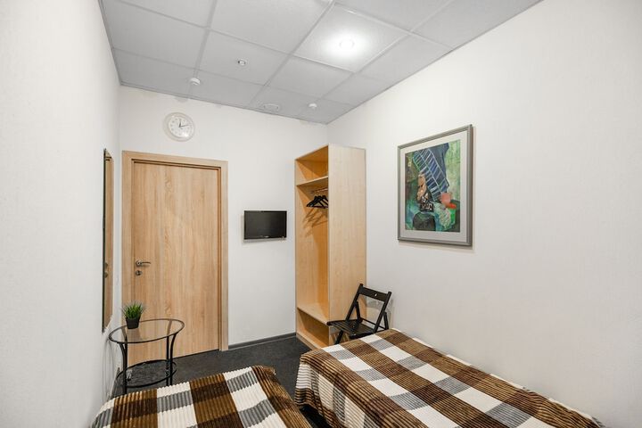 Room 18 of 19