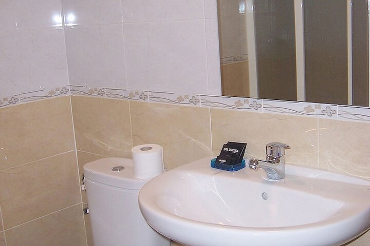 Room 14 of 26