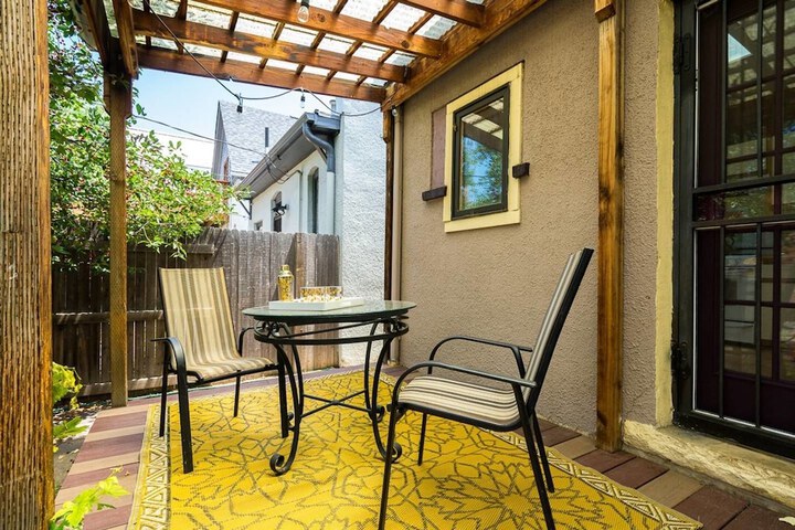 Terrace/Patio 24 of 30