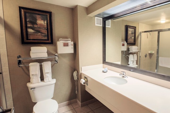 Clean Restrooms
