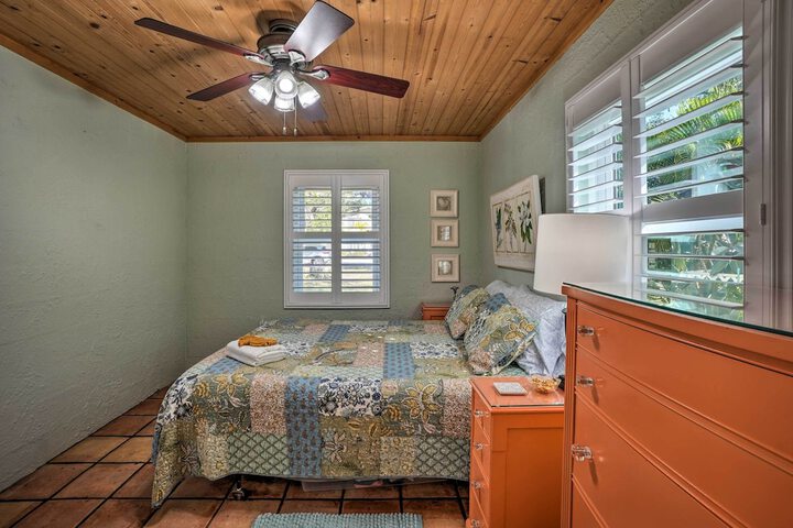 Room 3 of 25