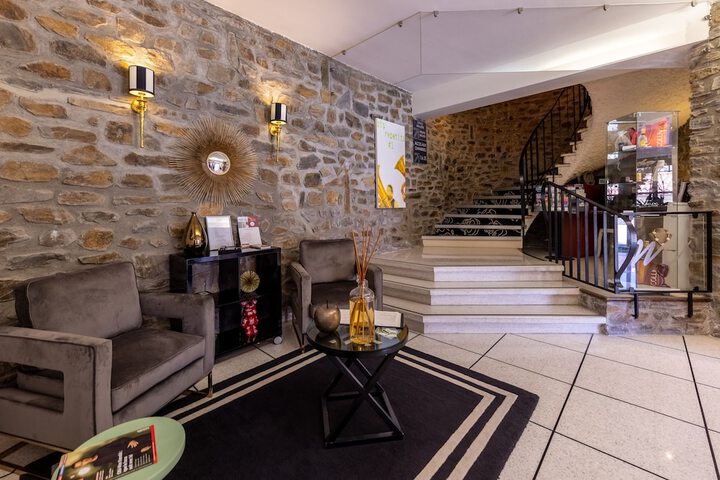 Hotel Lobby