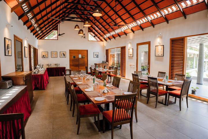 Dining 114 of 147
