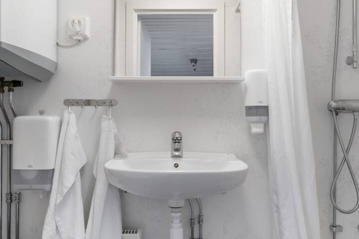 Room 14 of 21