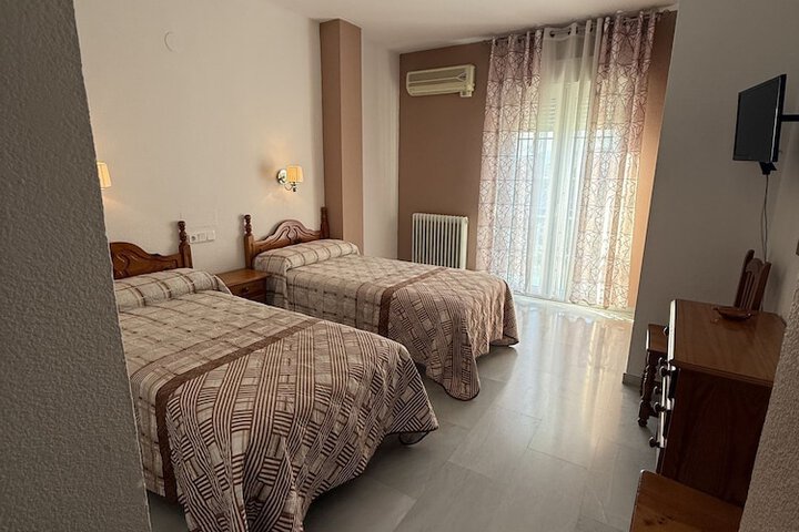 Room 43 of 127