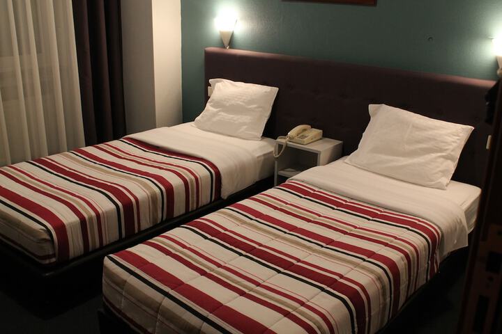 Room 5 of 36
