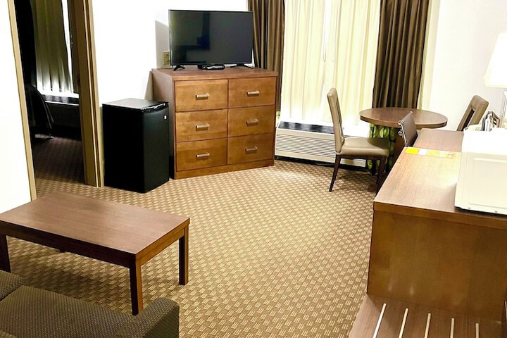 Room 26 of 63