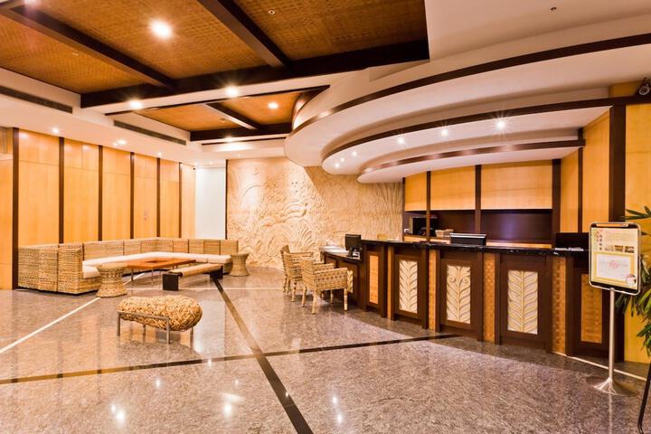 Guest Lobby