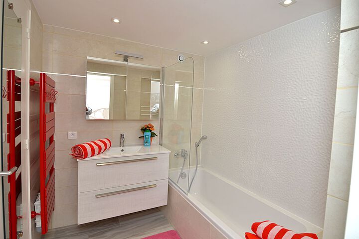 Bath Photo