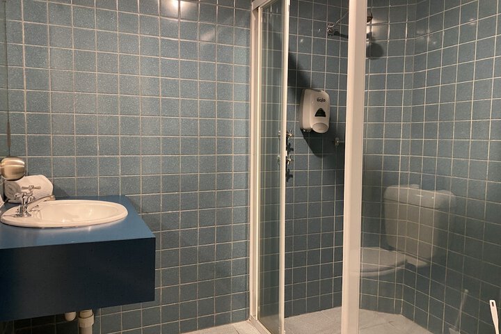 Room 34 of 46