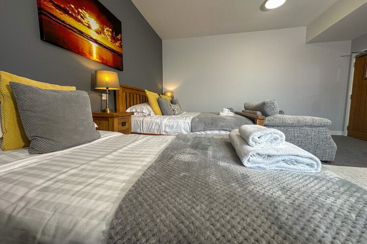 Room 4 of 160