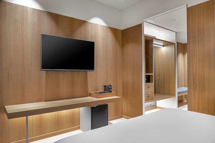 Room 45 of 124
