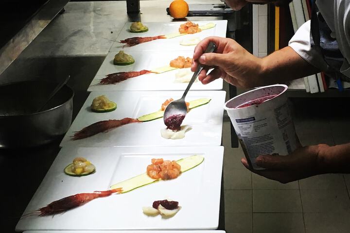 Dining 48 of 94