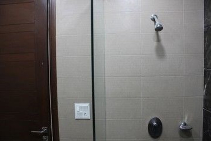 Room 7 of 23