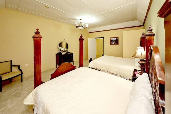Room 7 of 40