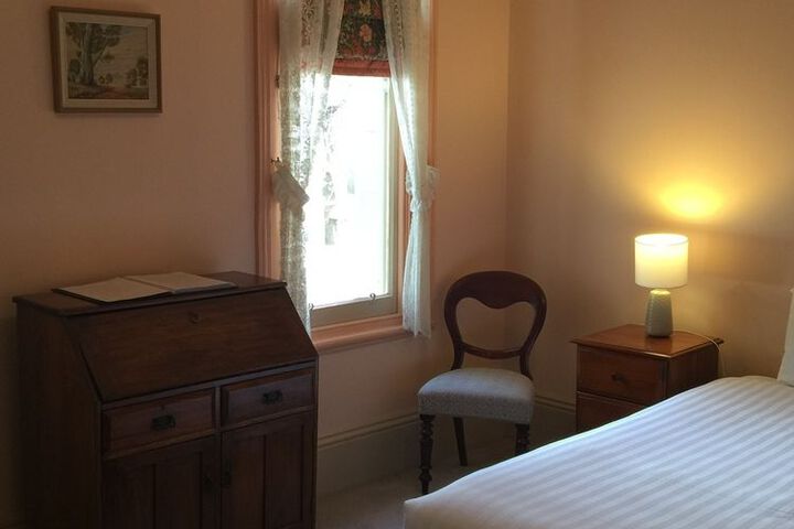 Room 13 of 66
