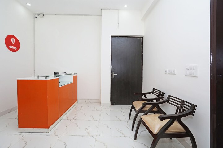 OYO 11004 HERITAGE INDIA RESIDENCY