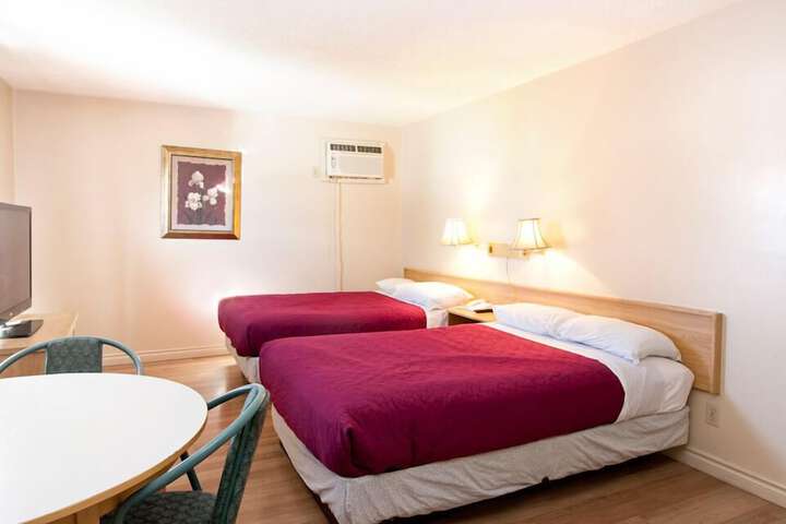 Room 18 of 32