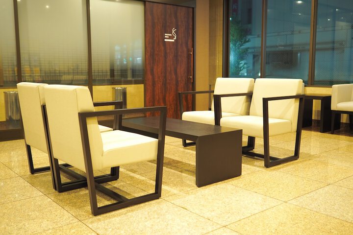 Entrance & Lobby