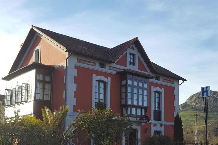 Hotel Asturias