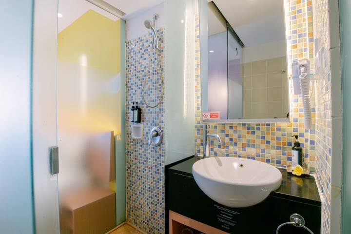 Clean Restrooms