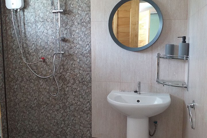 Room 65 of 83