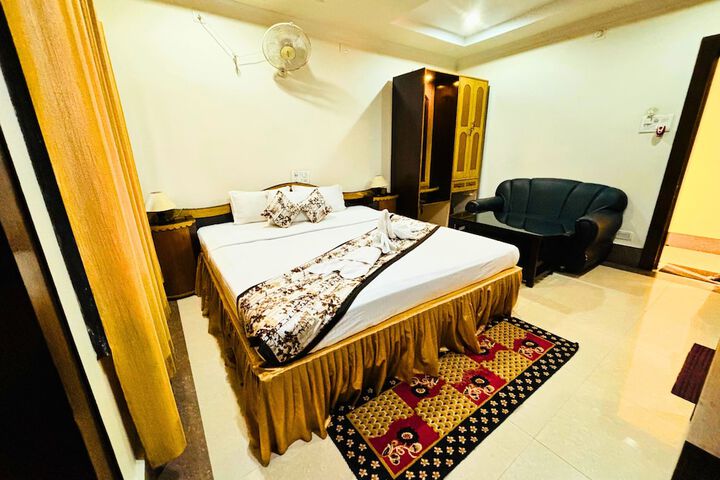 Room 8 of 55