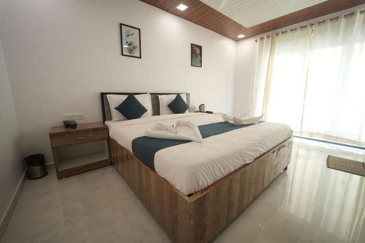 Room 9 of 21