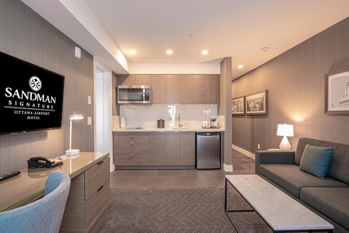 Room 21 of 61