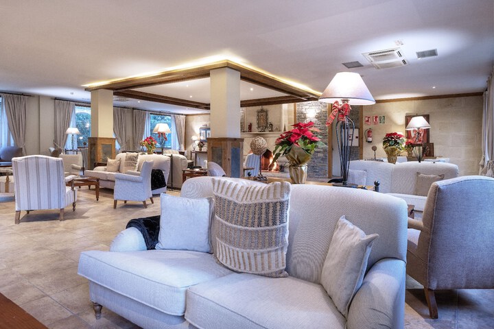 Guest Lobby