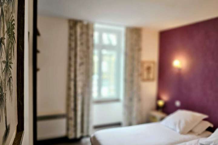 Room 10 of 89