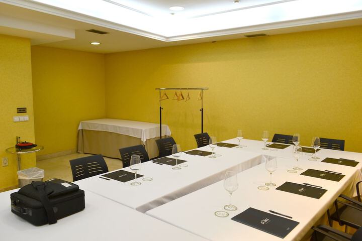 Meeting 33 of 47