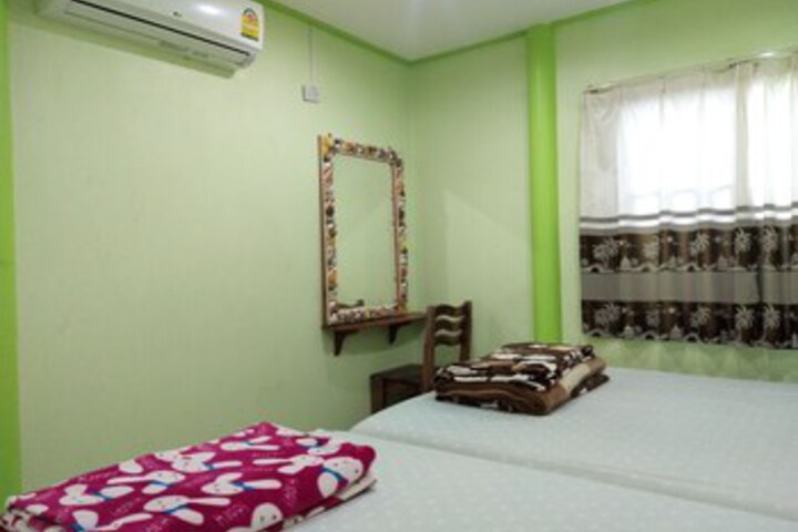 Room 28 of 50