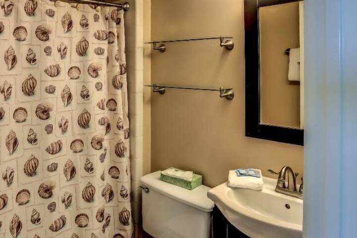 Room 19 of 25