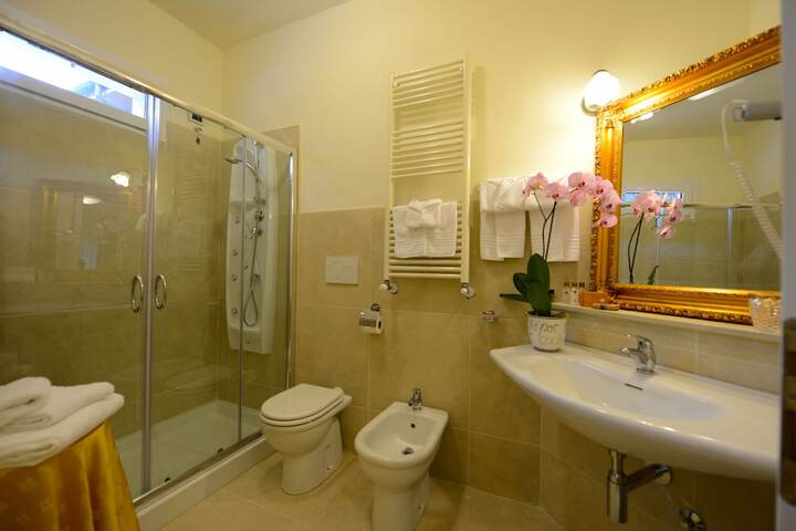 Bathroom Interior Photo