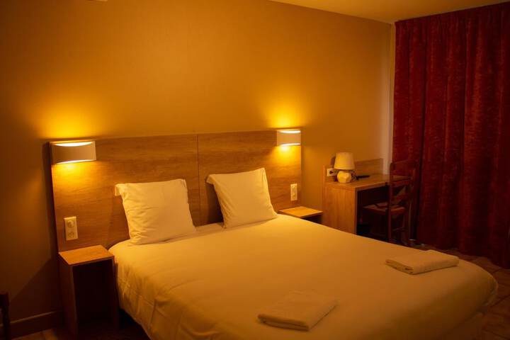 Room 10 of 21