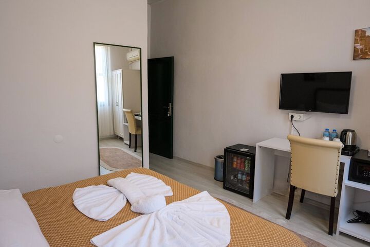 Room 16 of 57