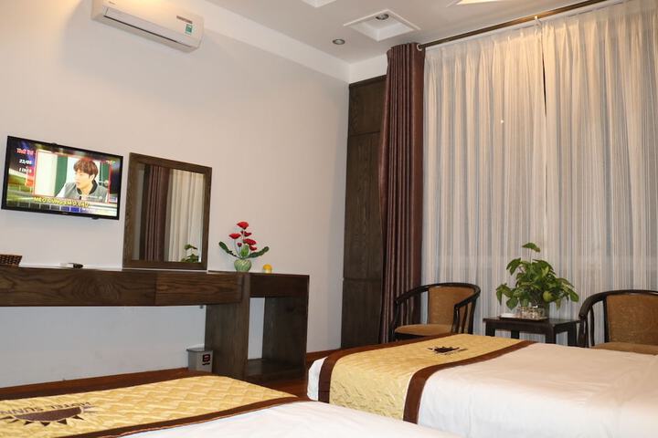 Room 15 of 22