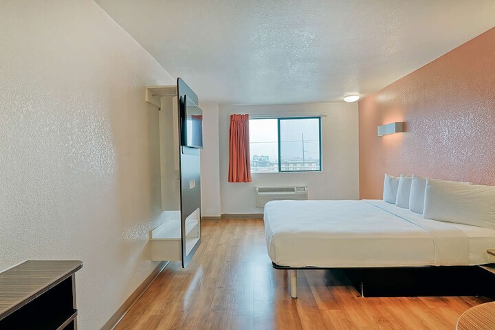 Room 7 of 45