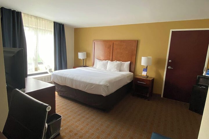 Standard | King Bed (18 of 18)